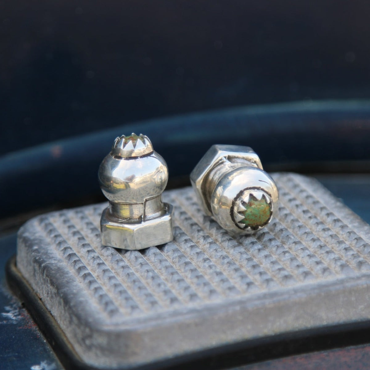 Turquoise Springer Nuts* – SAIGON SOCAL